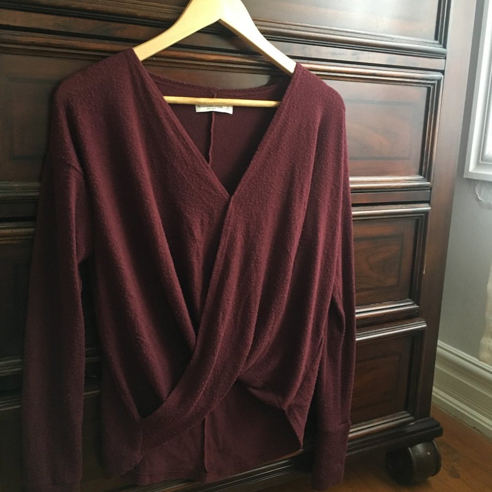 Maroon sweater
